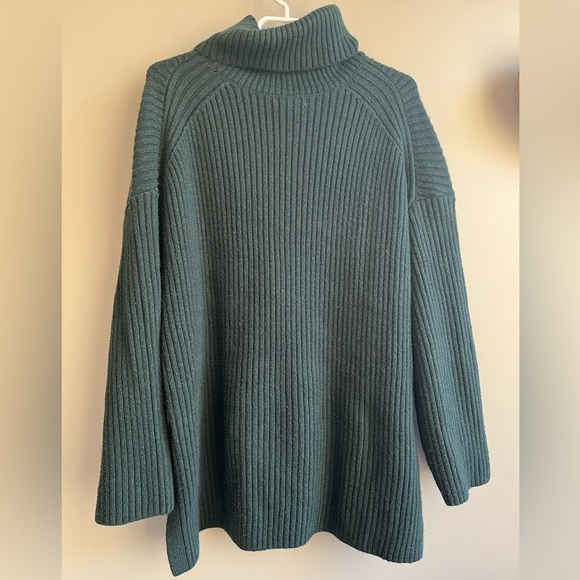 H&M Thick Knit Dark Green Turtle Neck Tunic - Picture 3 of 6